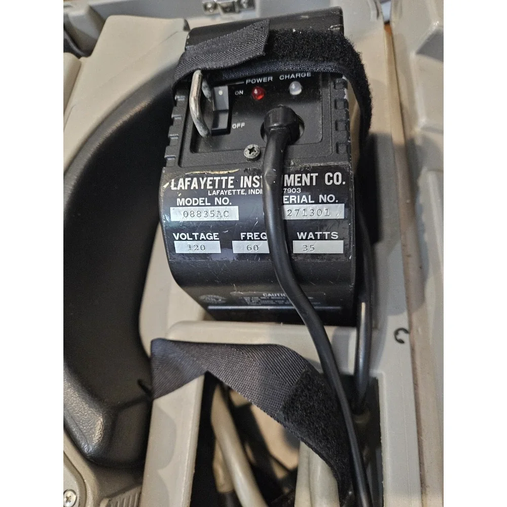 Panasonic 200CLE CCD WV-F200 W/ Canon TV Lens Battery Charger In Plastic Case